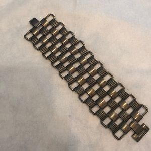 Plunder design bracelet